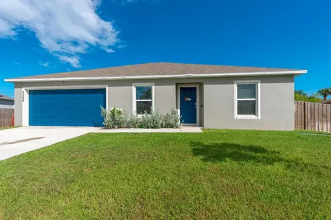 2389 SW Norton Street Port St Lucie FL 34953