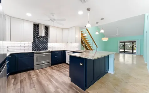 915 NE Sandalwood Place Jensen Beach FL 34957