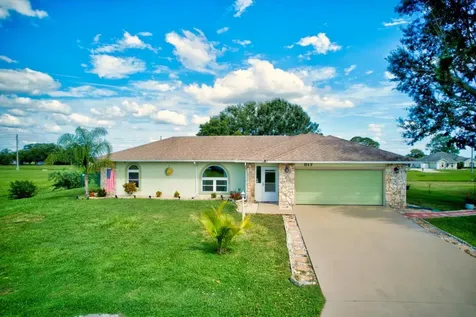 817 Woodside Place Sebring FL 33876