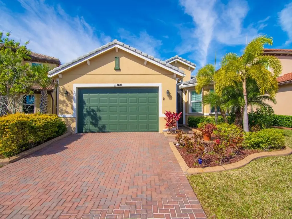 11360 SW Reston Court Port St Lucie FL 34987