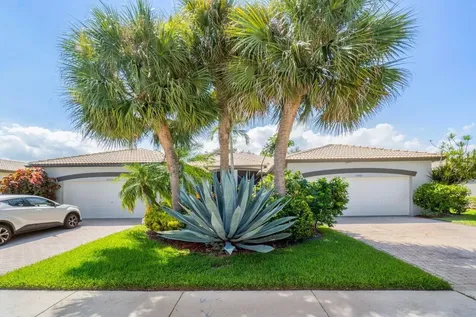 10765 Royal Caribbean Circle Boynton Beach FL 33437