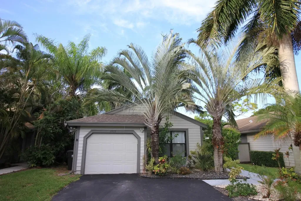 2533 Bedford Mews Drive Wellington FL 33414