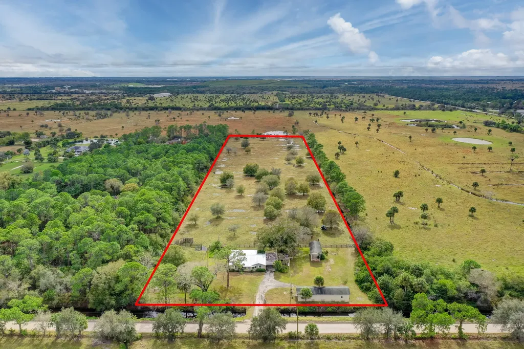7885 1st Street SW Vero Beach FL 32968