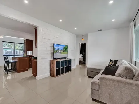 6961 SW 12th Street Pembroke Pines FL 33023