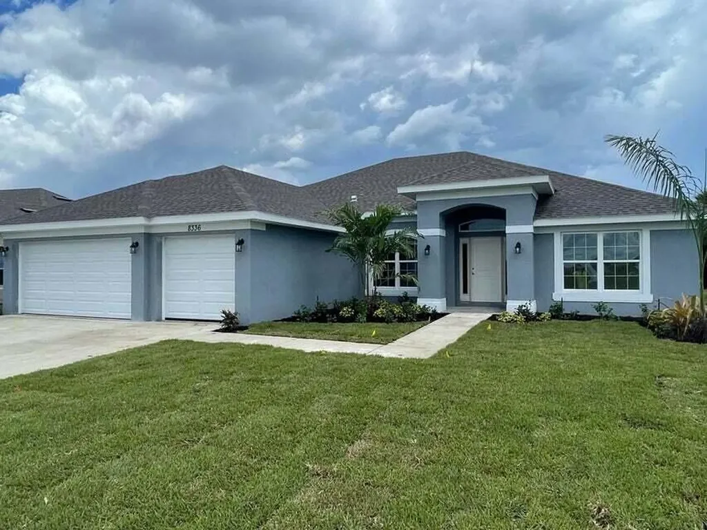 2542 SW Savona Boulevard Port St Lucie FL 34953