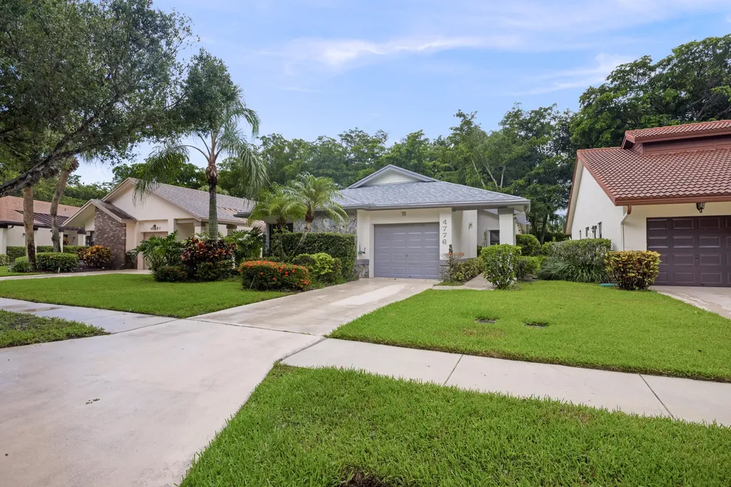 4776 Boxwood Circle Boynton Beach FL 33436
