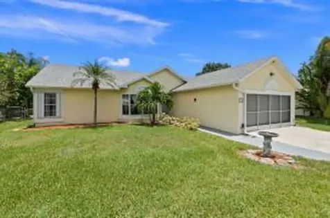 441 SE Evans Avenue Port St Lucie FL 34984
