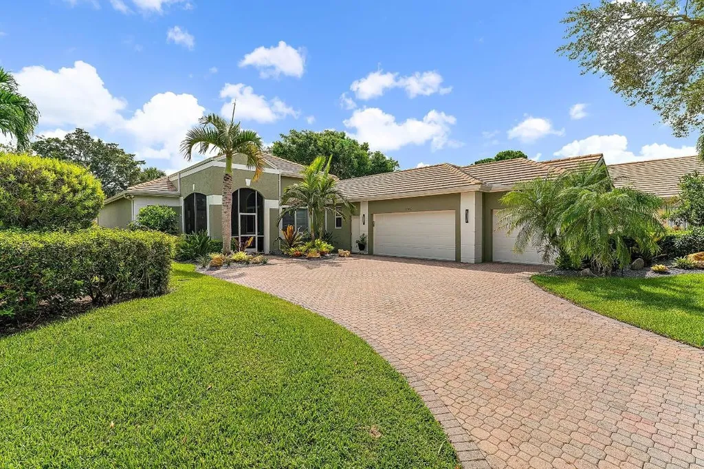 2200 SW Longwood Drive Palm City FL 34990