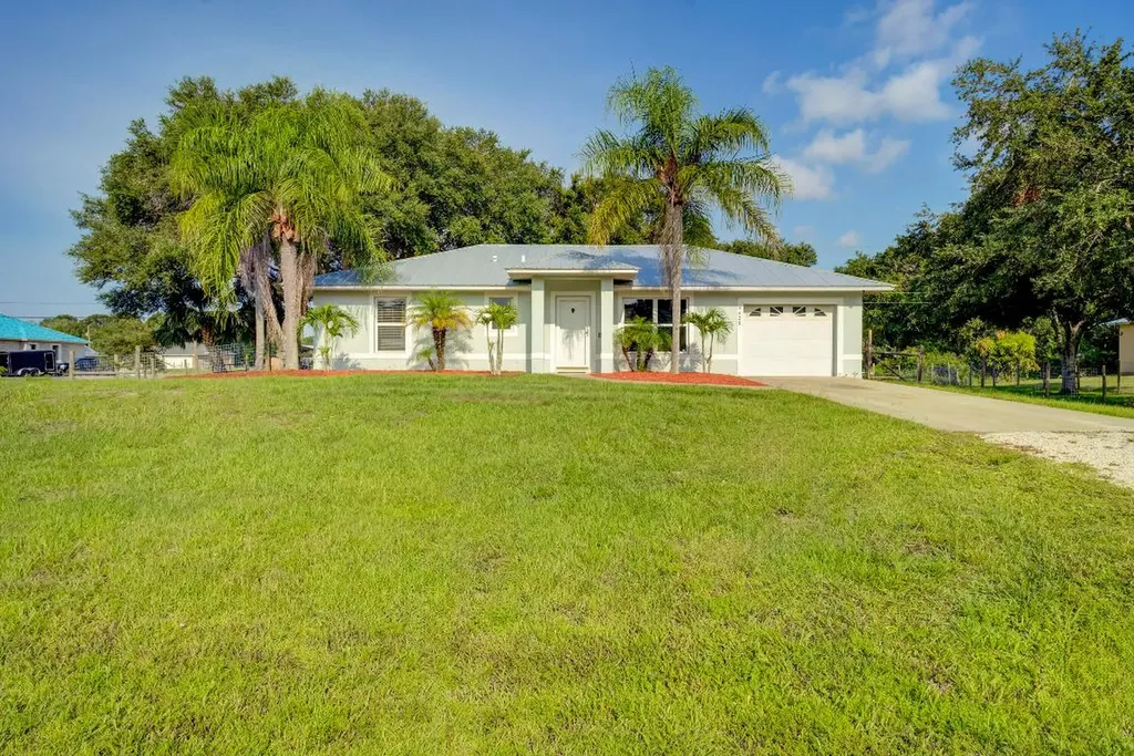 8425 100th Avenue Vero Beach FL 32967
