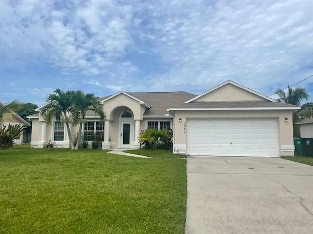 2042 SE Camilo Street Port St Lucie FL 34952