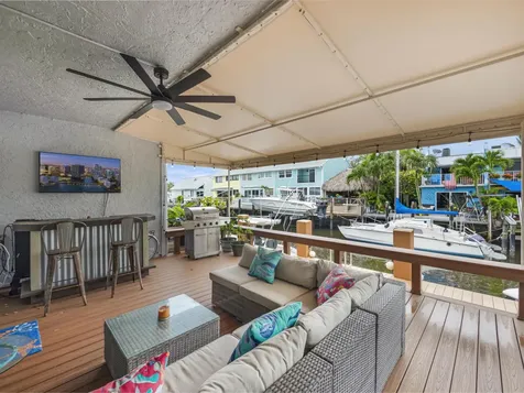 732 NE 12th Terrace Boynton Beach FL 33435