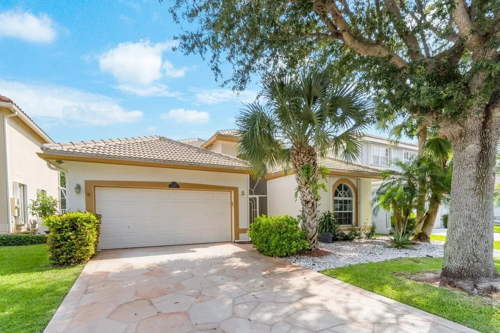 6155 Astoria Drive Lake Worth FL 33463
