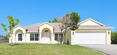 4272 SW Carl Street Port St Lucie FL 34953