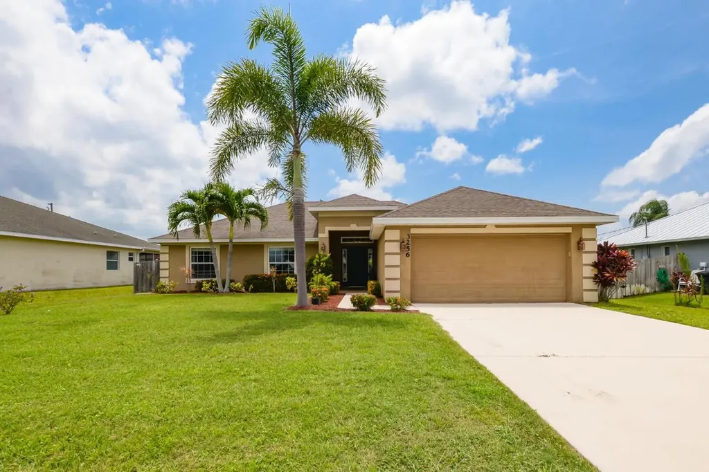 3256 SW Hambrick Street Port St Lucie FL 34953