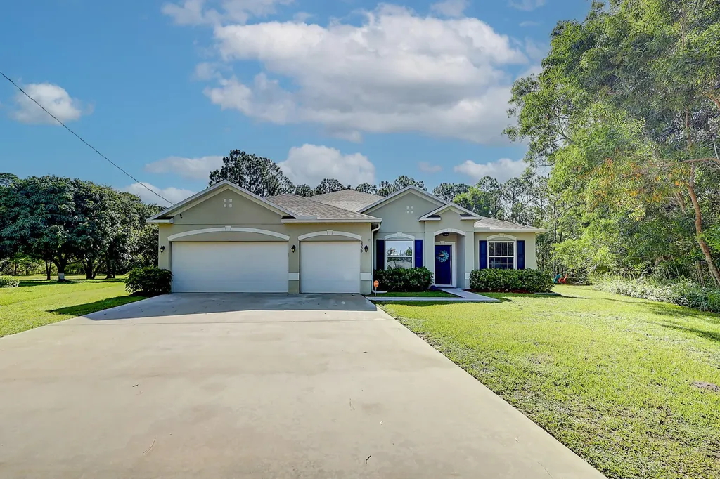 6003 NW Huey Court Port St Lucie FL 34983