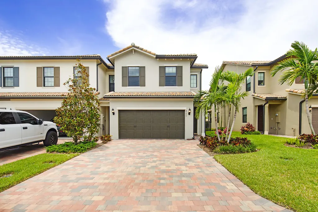 8175 Cadre Noir Road Lake Worth FL 33467