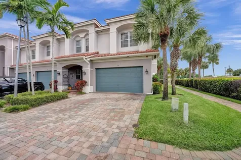 20 Nottingham Place Boynton Beach FL 33426