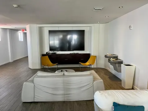 2602 E Hallandale Beach Boulevard Hallandale Beach FL 33009