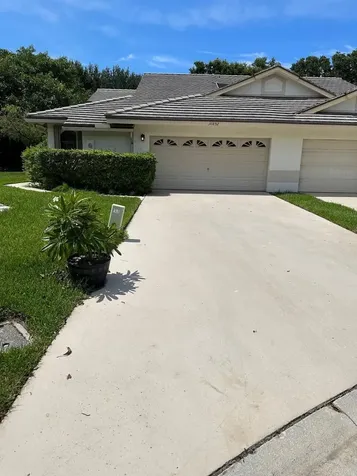10852 Stafford Circle N Boynton Beach FL 33436
