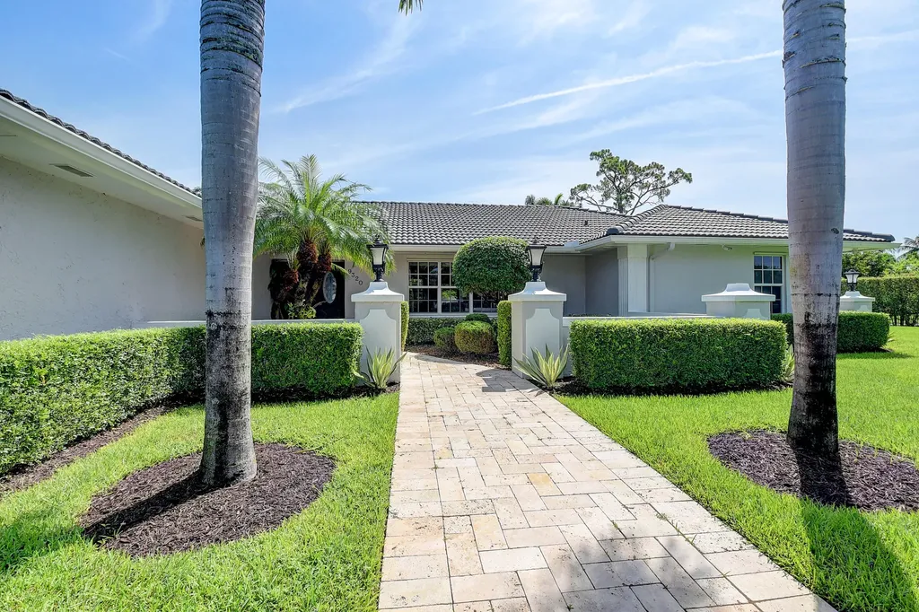 9320 Dundee Drive Lake Worth FL 33467