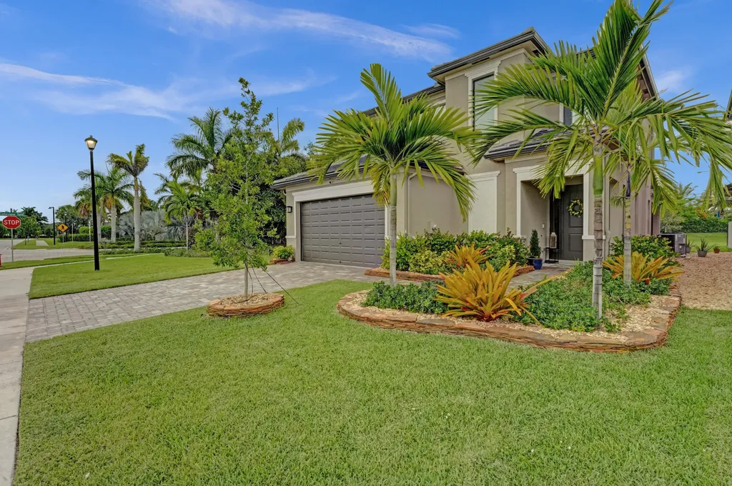 7617 Moonrise Drive Lake Worth FL 33467