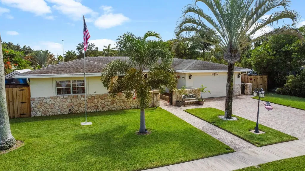 3840 NW 11th Street Coconut Creek FL 33066