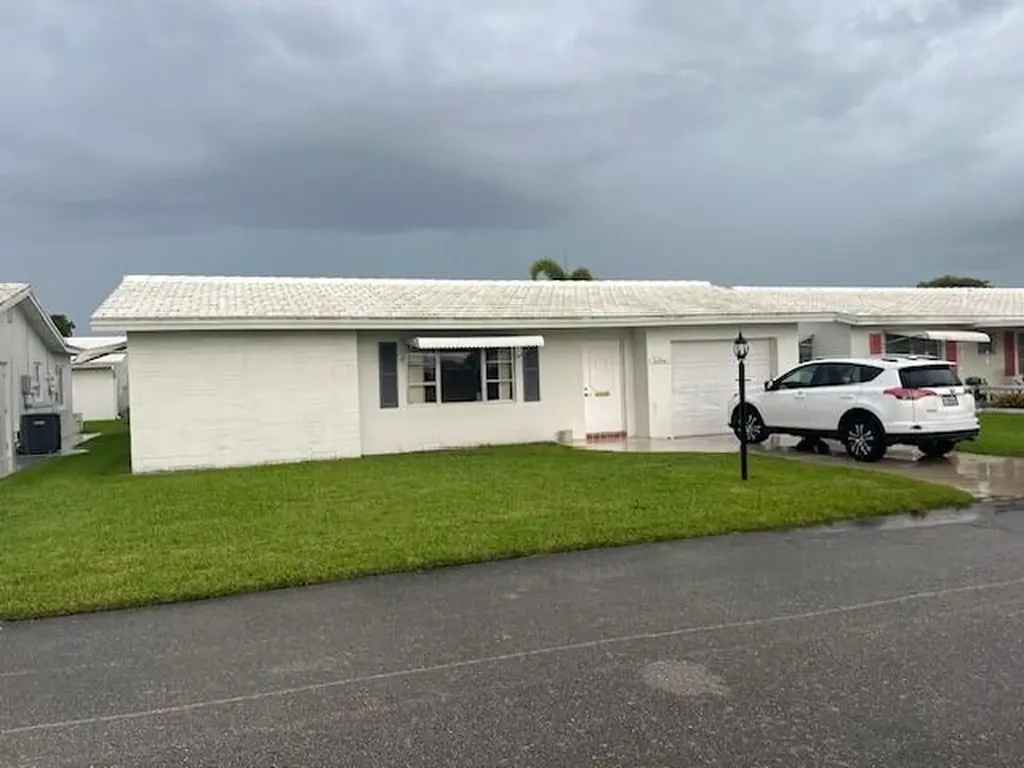 2094 SW Park Drive Boynton Beach FL 33426