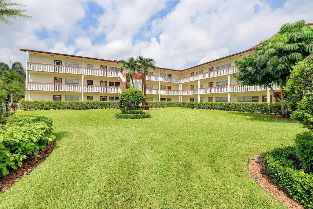 88 Brighton C Boca Raton FL 33434