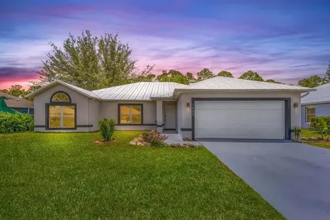 1622 SW Lofgren Avenue Port St Lucie FL 34953