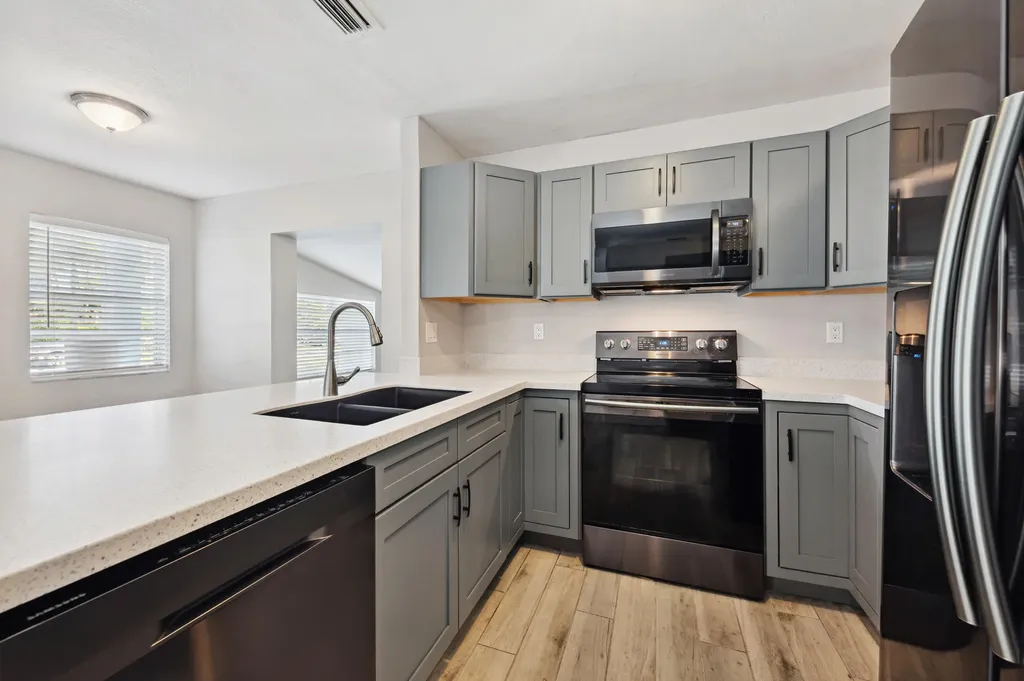 1618 NE 4th Court Boynton Beach FL 33435