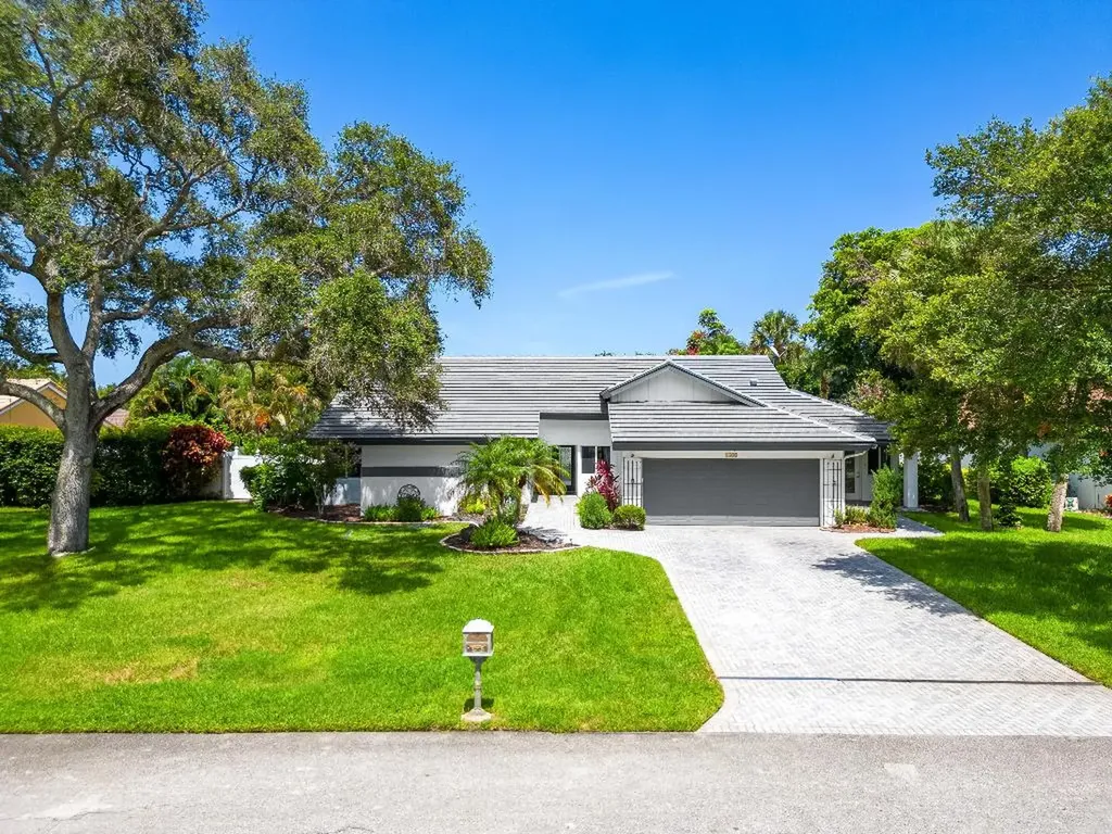 2415 SW 35th Avenue Delray Beach FL 33445