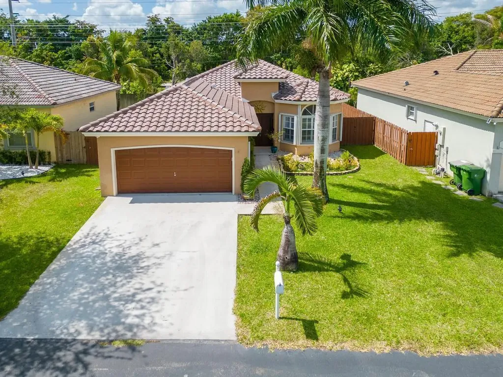 2850 SE 7th Place Homestead FL 33033