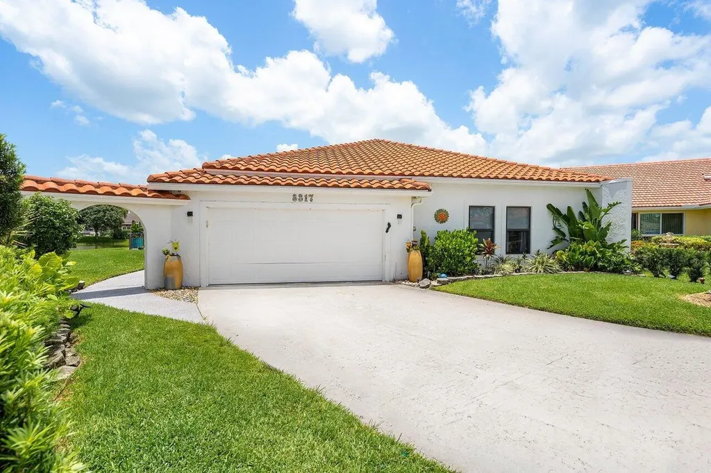 8317 Bonita Isle Drive Lake Worth FL 33467