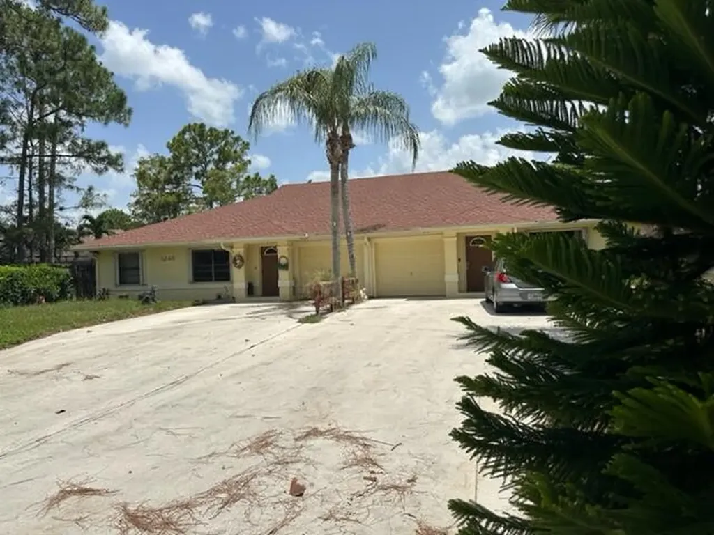 1245 1245 Staghorn Court Wellington FL 33414
