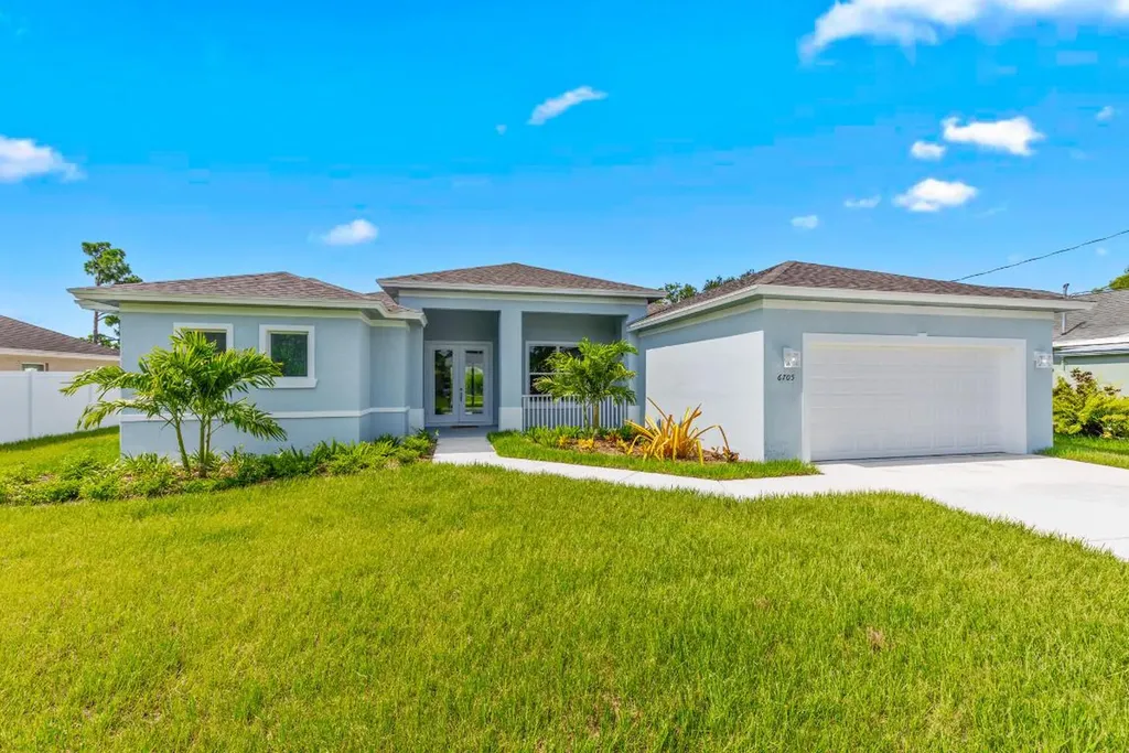 6705 NW Pinson Court Port St Lucie FL 34983