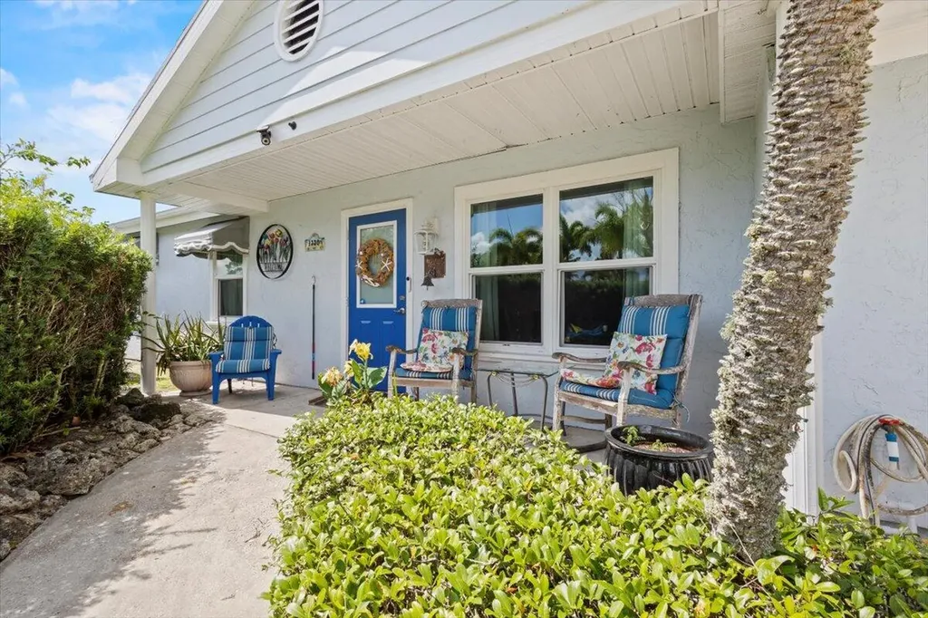 1330 SE Oakmont Lane Port St Lucie FL 34952