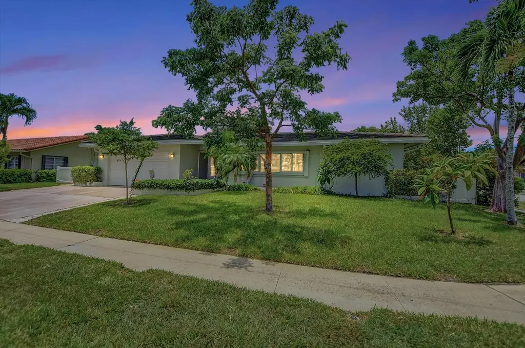 1101 SW 12th Street Boca Raton FL 33486