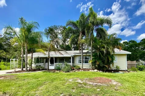 1685 SW Cecelia Lane Port St Lucie FL 34953