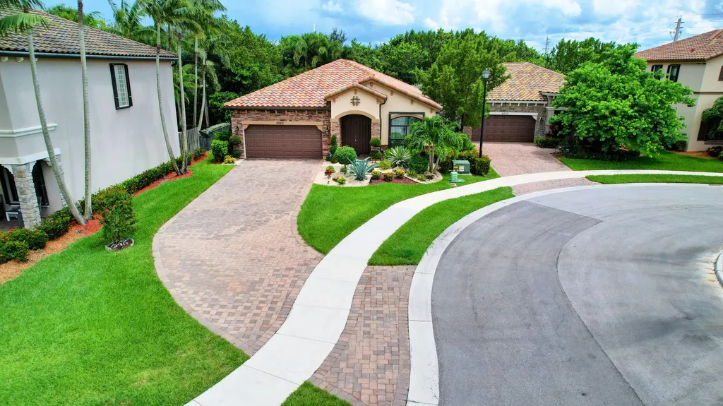 9050 Gulf Cove Drive Lake Worth FL 33467