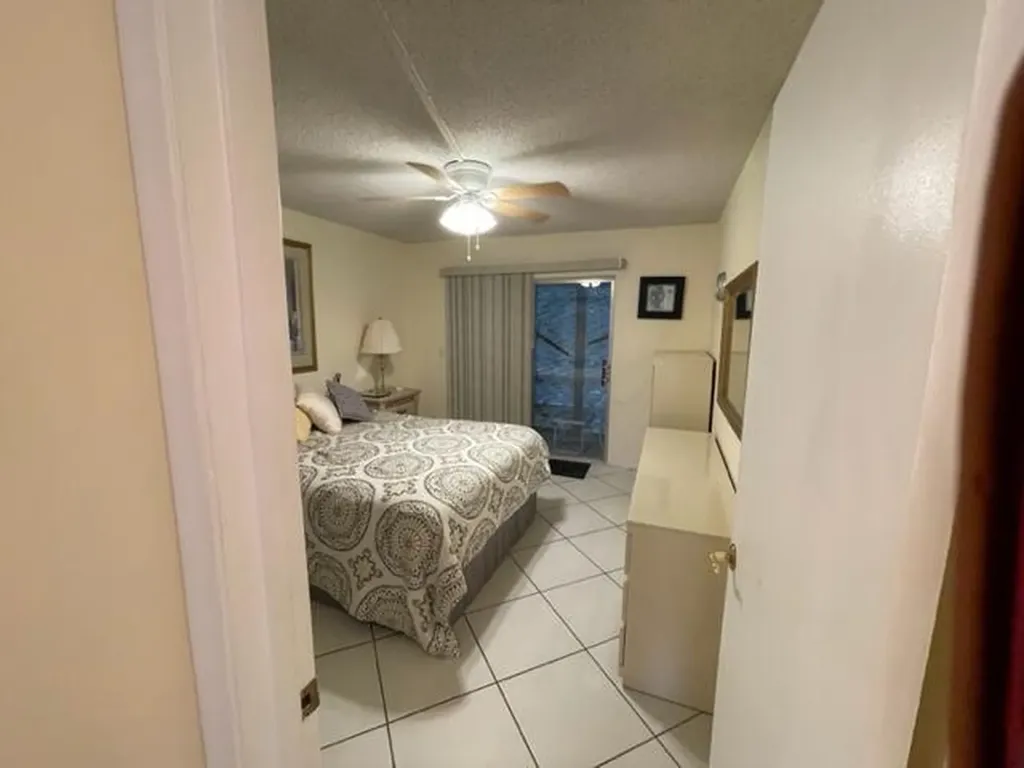 350 Horizons E Boynton Beach FL 33435