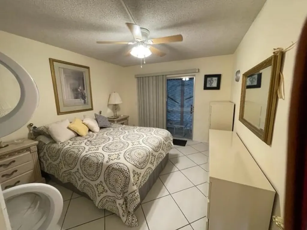 350 Horizons E Boynton Beach FL 33435