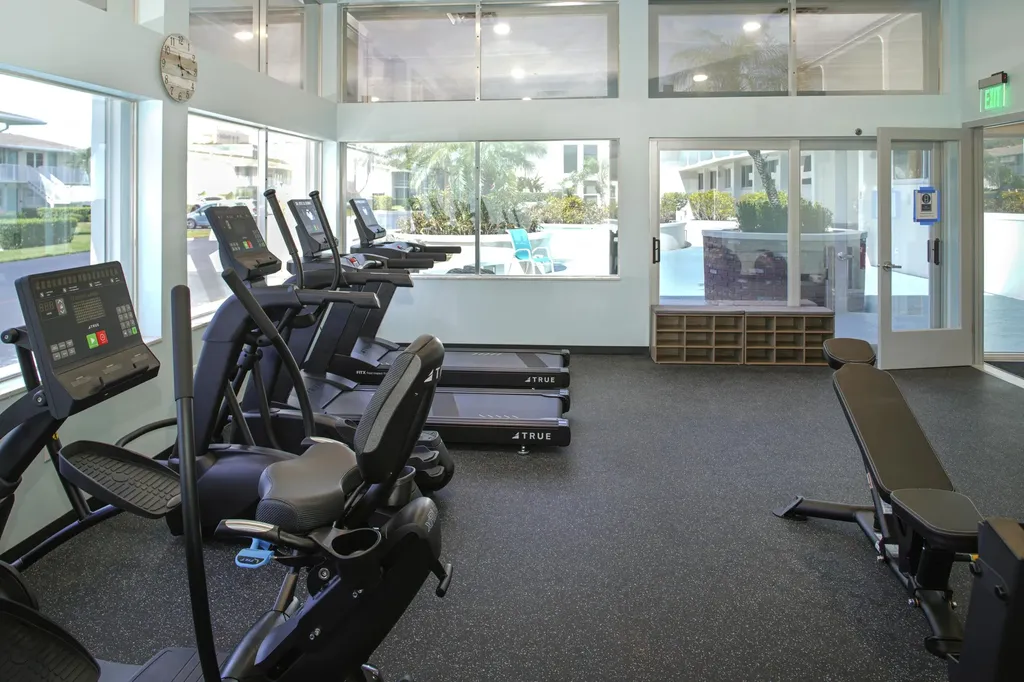 350 Horizons E Boynton Beach FL 33435