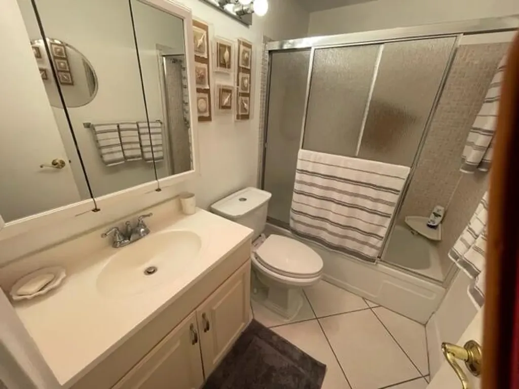350 Horizons E Boynton Beach FL 33435