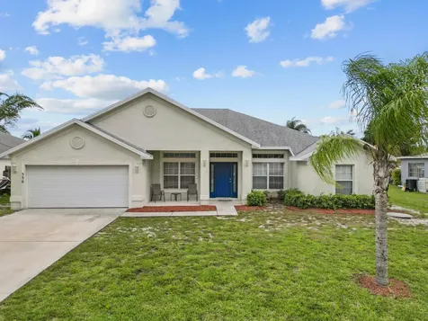 550 SE Penn Avenue Port St Lucie FL 34984