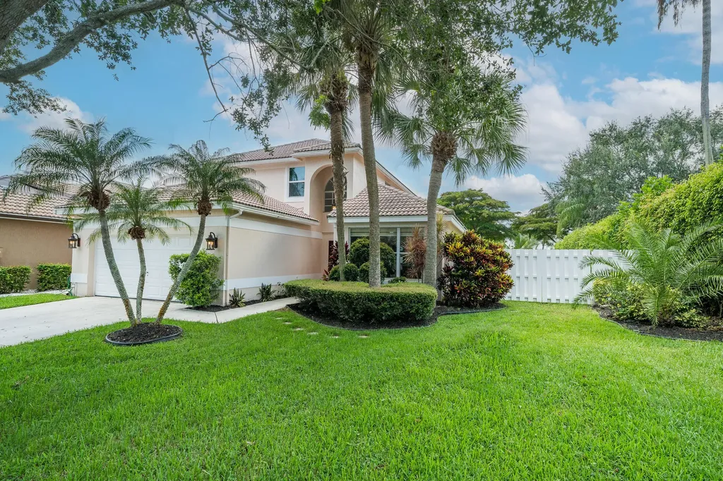 6156 Newport Village Way Lake Worth FL 33463