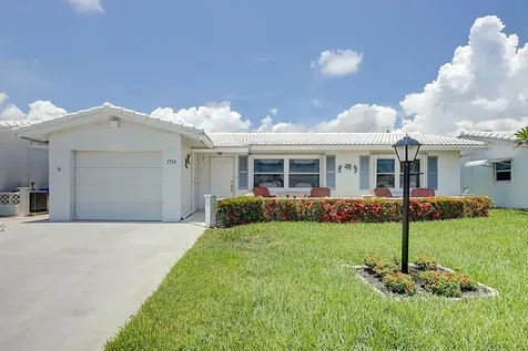 1713 SW 22nd Street Boynton Beach FL 33426