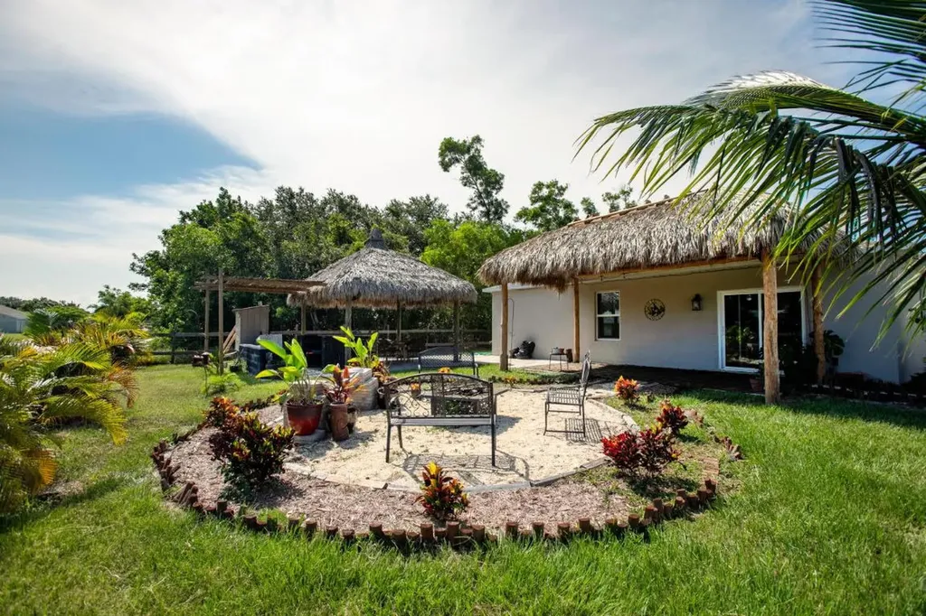 2384 SE Hurley Court Port St Lucie FL 34952