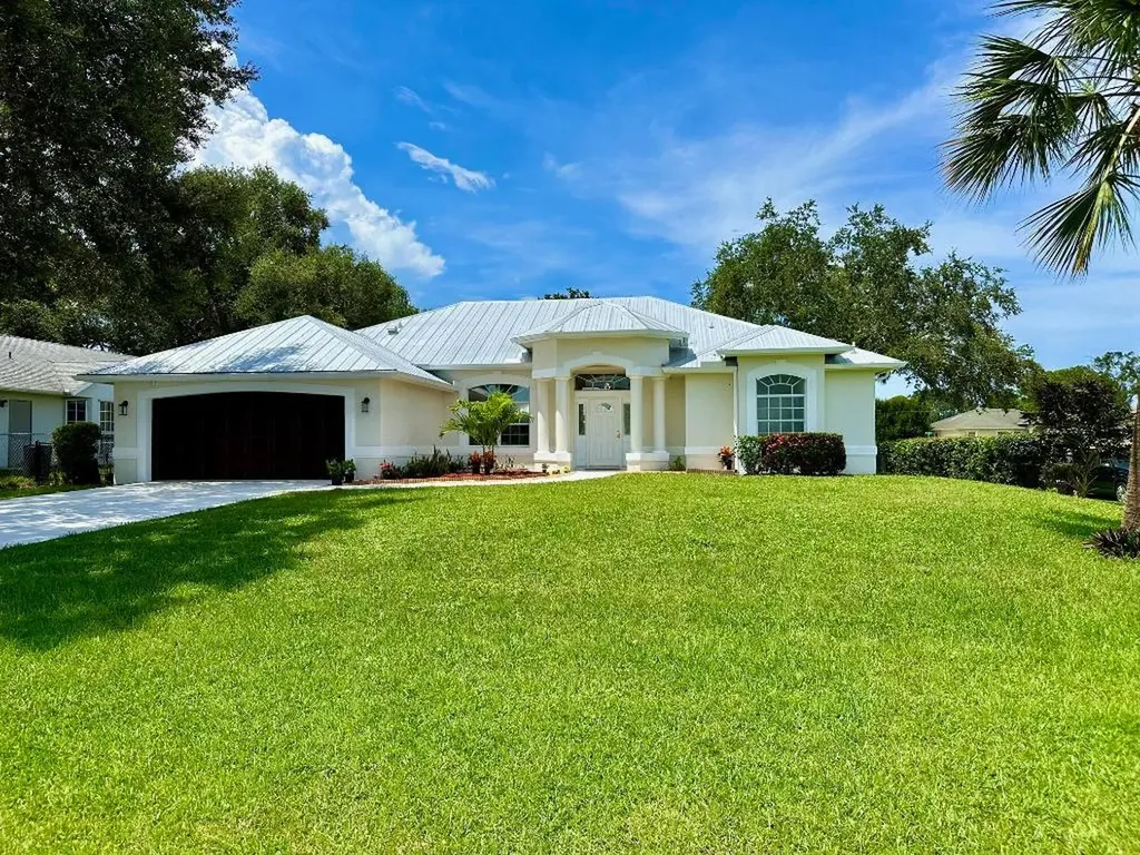 671 SW Aster Road Port St Lucie FL 34953