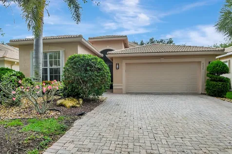 8250 Sandpiper Glen Drive Lake Worth FL 33467