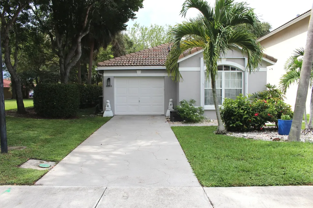 6843 Big Pine Key Street Lake Worth FL 33467